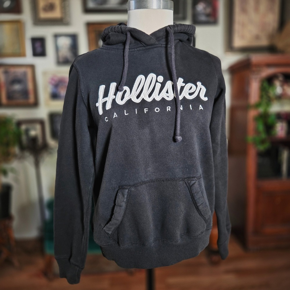 Hollister California‎ Mens Logo Hoodie Black Embroidered Sweatshirt Pullover